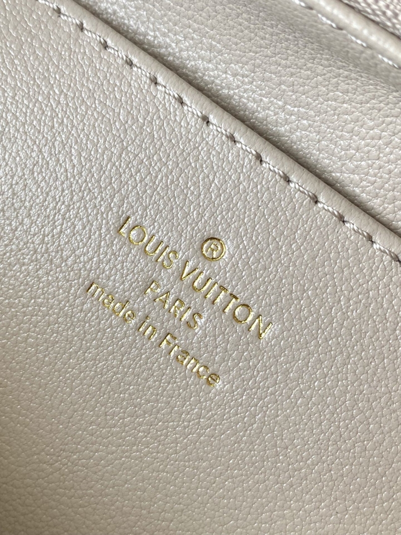 LV Capucines Bags
